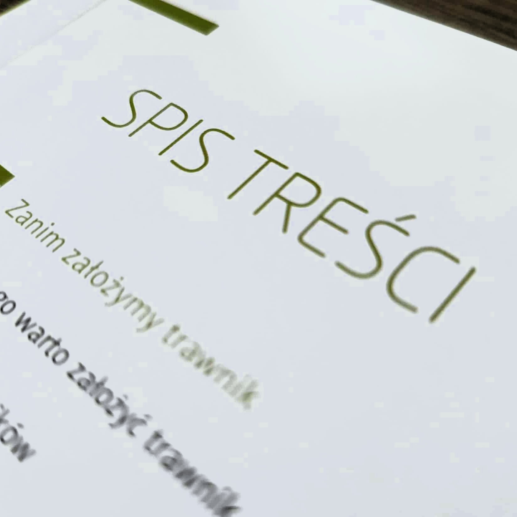 Książka Piękny trawnik – spis treści