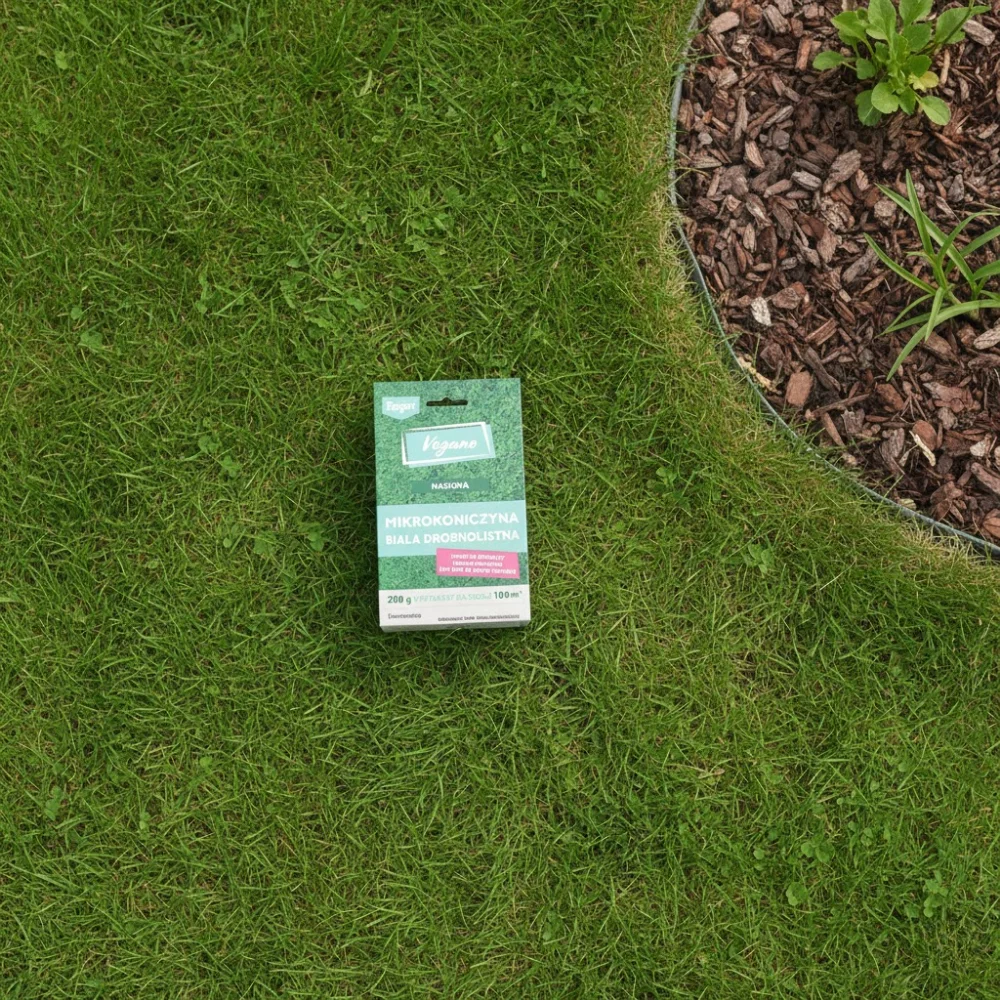 Mikrokoniczyna – 0,5 kg Vegano Mikrokoniczyna_w_ogrodzie_przed_domem