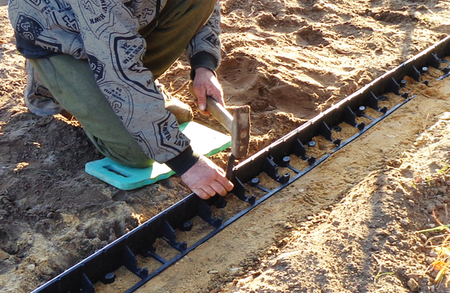 Obrzeże Ogrodowe RIM-BORD – 4,5 cm x 1 m Bradas