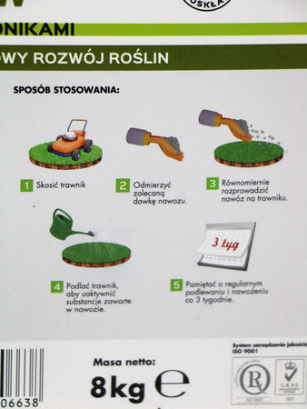 Nawóz do trawnika z mchem (wspiera usuwanie mchu) – 8 kg Target