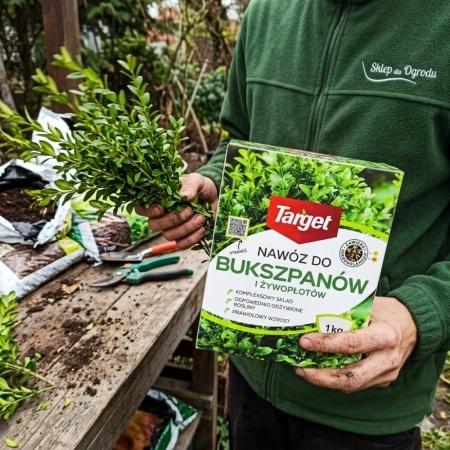 Nawóz do bukszpanów i żywopłotów – z mikroelementami – 1 kg Target