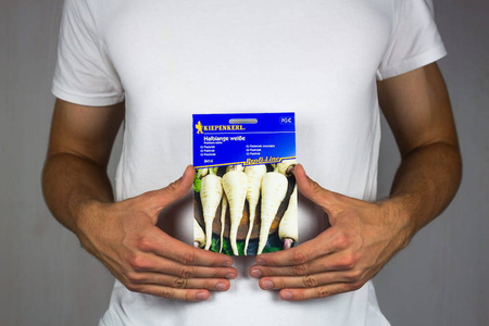 Pasternak Zwyczajny 'Halblange' – Kiepenkerl