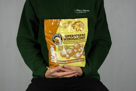 Superfosfat wzbogacony – nawóz fosforowy wspierający fotosyntezę – 2 kg Ogród Start
