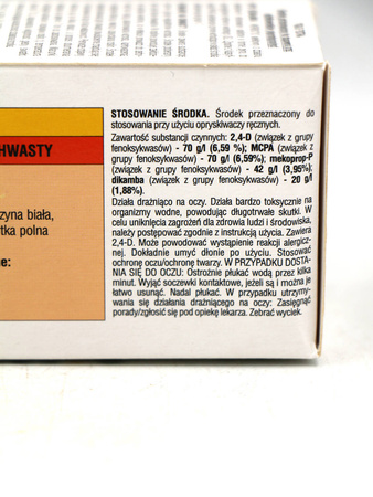 Golf Extra Zwalcza Chwasty Na Trawniku – 100 ml Sumin