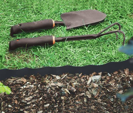 Obrzeże Trawnikowe Faliste CZARNE – 20 cm x 9 m Bradas