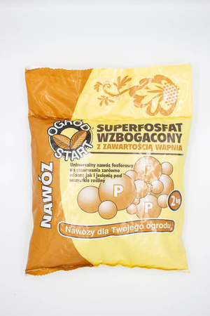 Superfosfat wzbogacony – nawóz fosforowy wspierający fotosyntezę – 2 kg Ogród Start