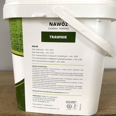 Nawóz do trawnika z mączką bazaltową dostarczający mikroelementami – 8 kg Target