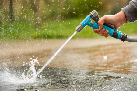 Zraszacz HYDRON + Złączki 1/2" 5/8" – 50-760 Cellfast