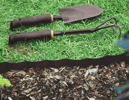 Obrzeże Trawnikowe Faliste BRĄZOWE – 10 cm x 9 m Bradas