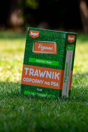 Trawnik odporny na psa – nasiona traw z mikrokoniczyną 1 kg Vegano