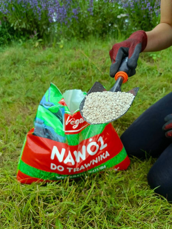 Wysokoazotowy Nawóz Do Trawnika – Wspierany Naturą – 8 kg Vegano